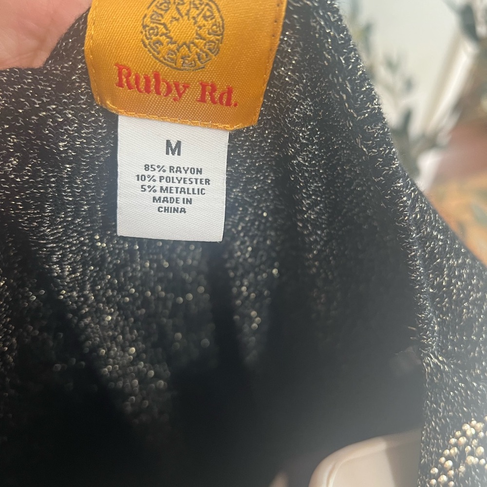 Ruby Rd Embellished and Metallic Metallic Thread Top Size‎ M - Picture 4 of 4